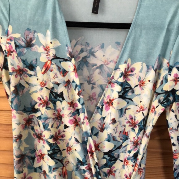 BCBG Max Azria Floral Wrap Dress Size XS - Picture 3 of 4